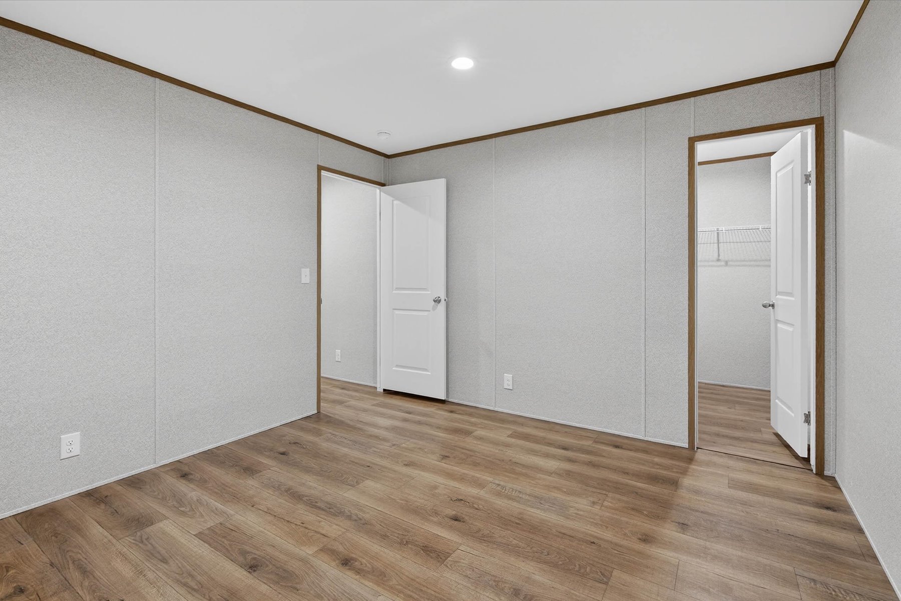 043-prime-prime-grand043-bedroom-5