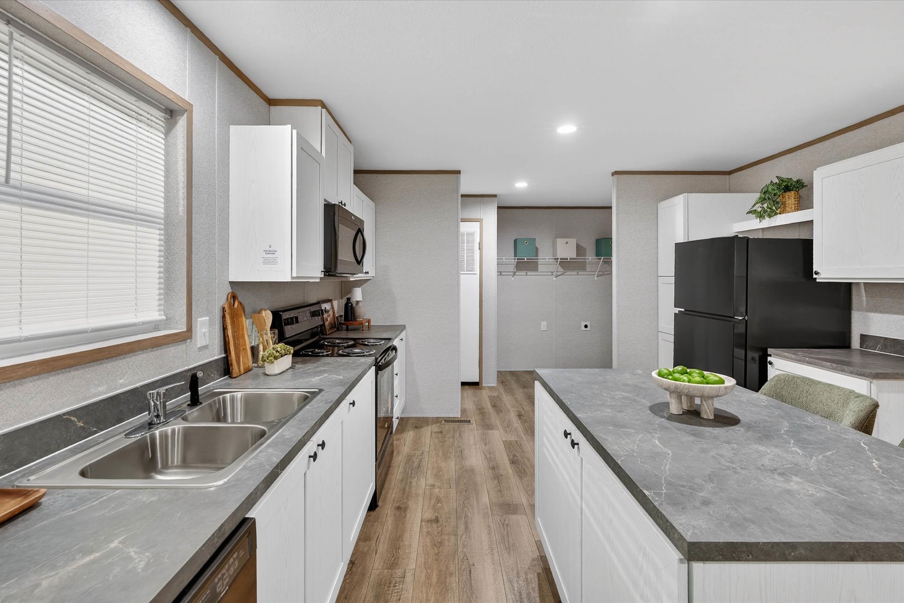 043-prime-prime-grand043-kitchen-2