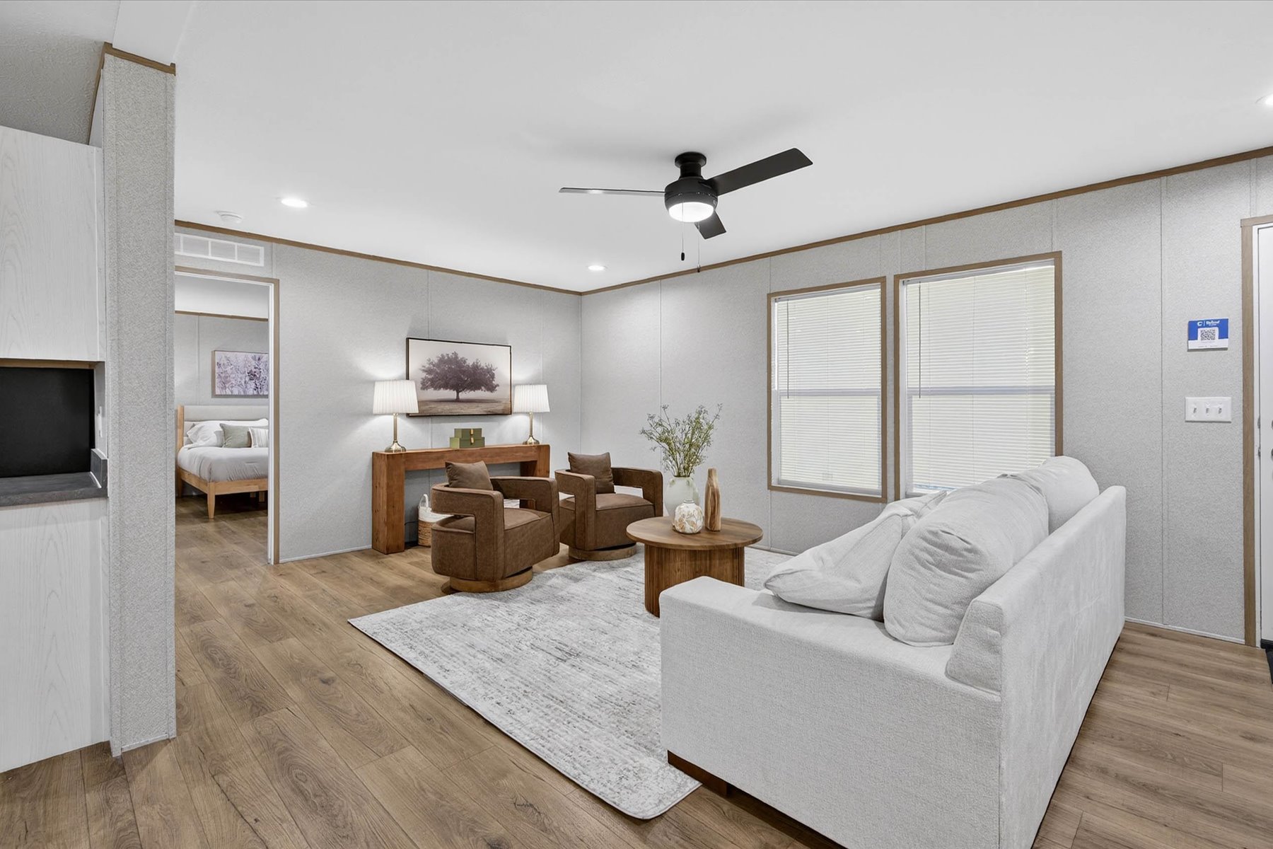 043-prime-prime-grand043-living-room-1