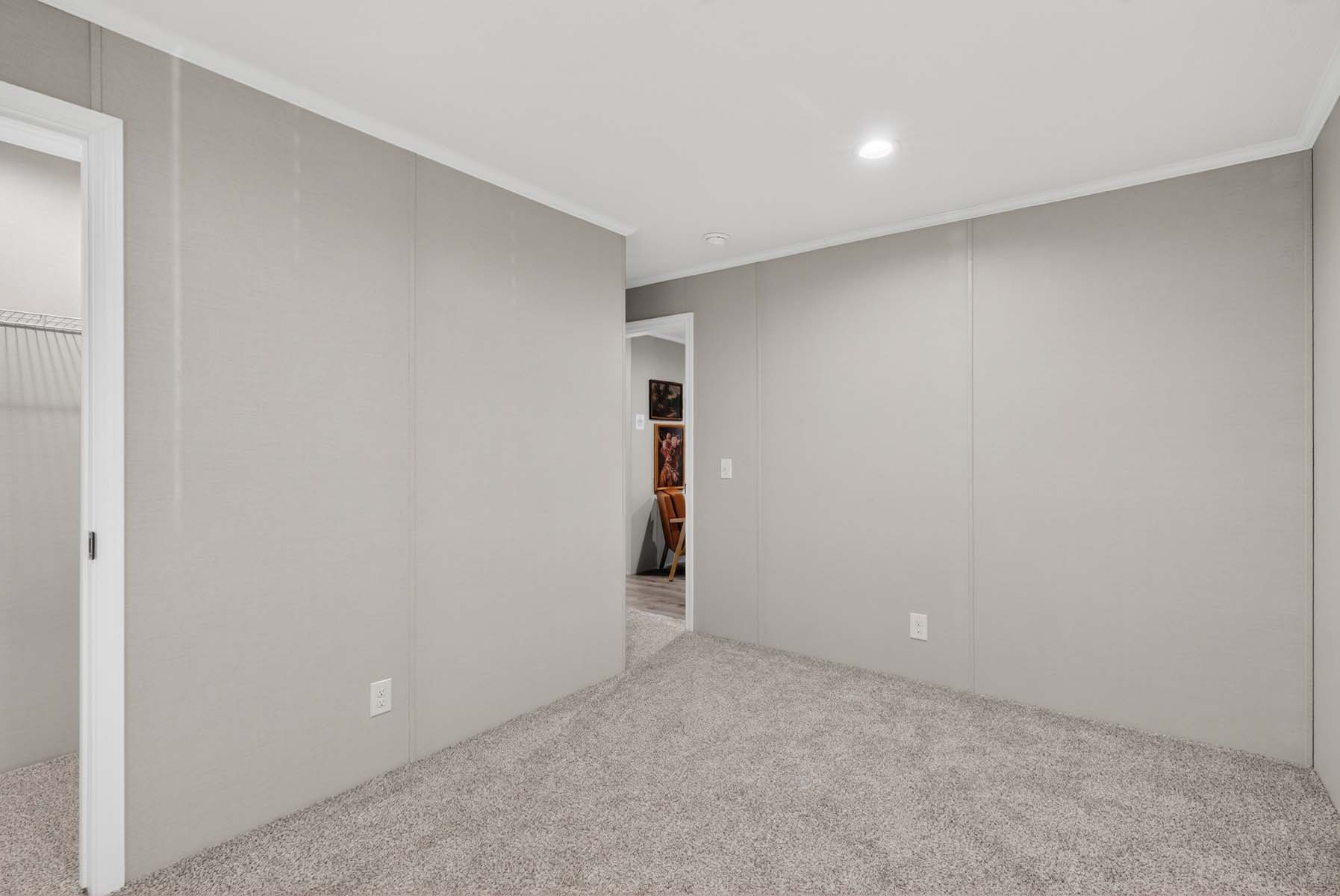 112-aspire-2856h32174-silverton-bedrooms-3