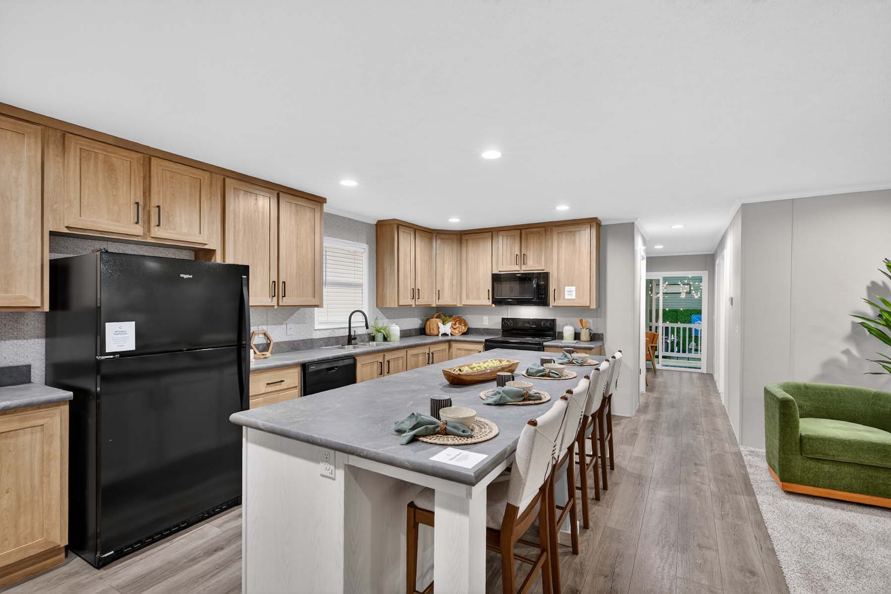 112-aspire-2856h32174-silverton-kitchen-2