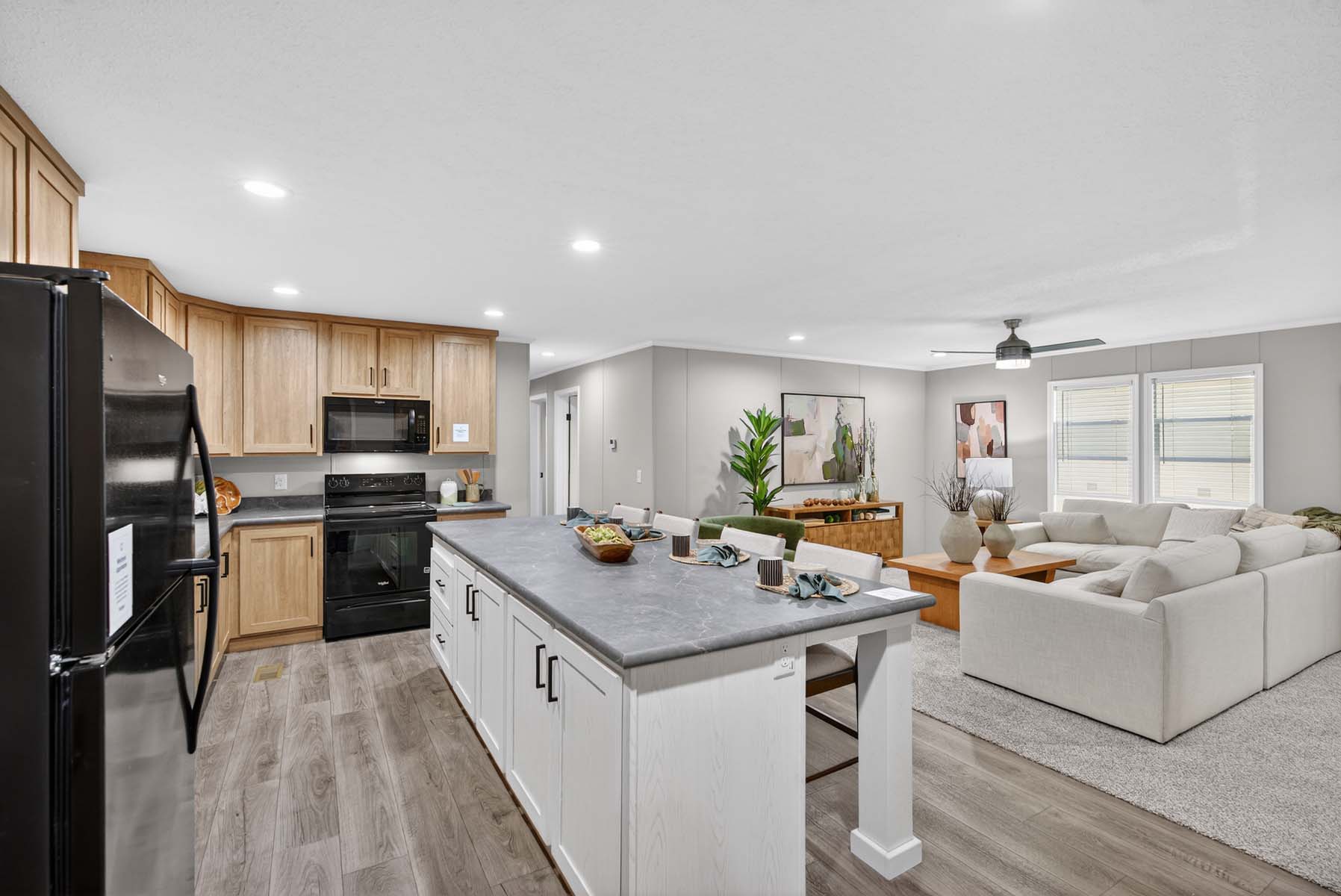 112-aspire-2856h32174-silverton-kitchen-3