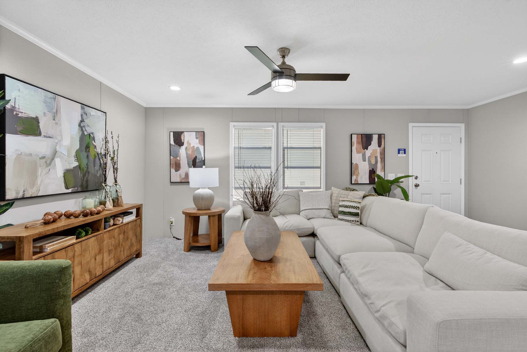 112-aspire-2856h32174-silverton-living-room-1