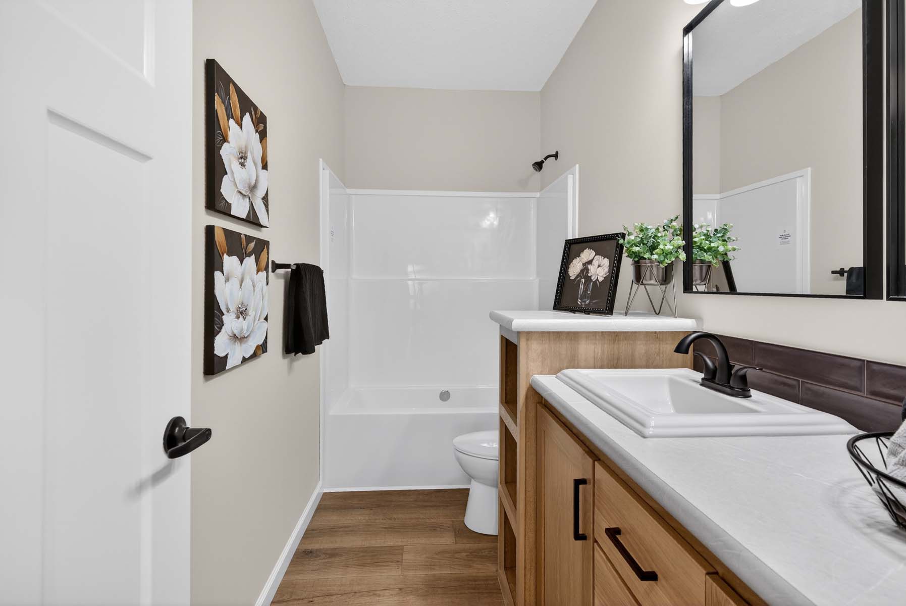 112-genesis-emerald-sky-bath