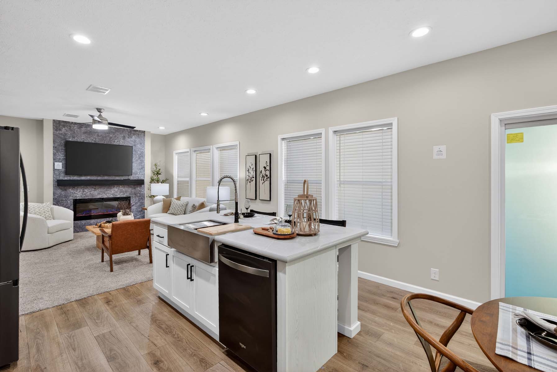 112-genesis-emerald-sky-kitchen-3