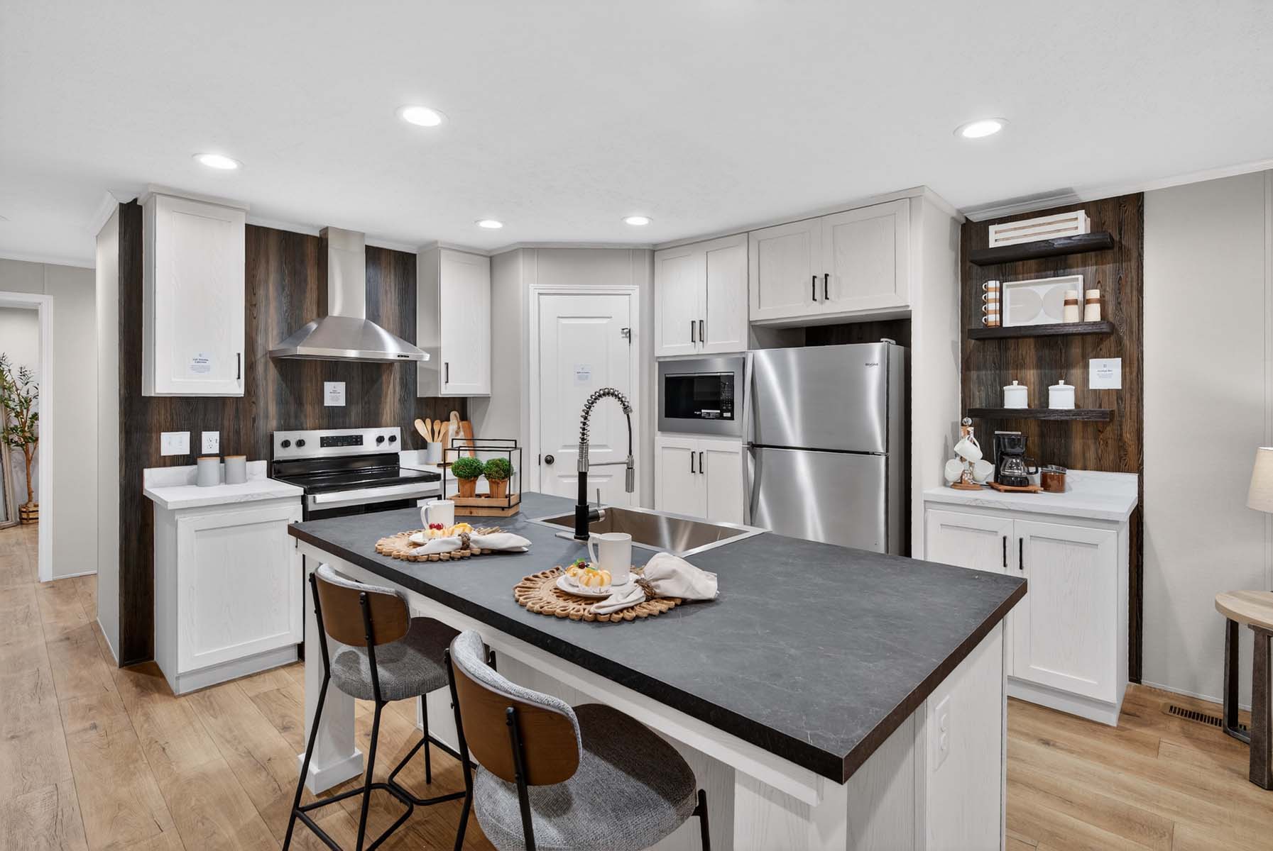 112-paramount-1676h32107-westbrook-kitchen-1