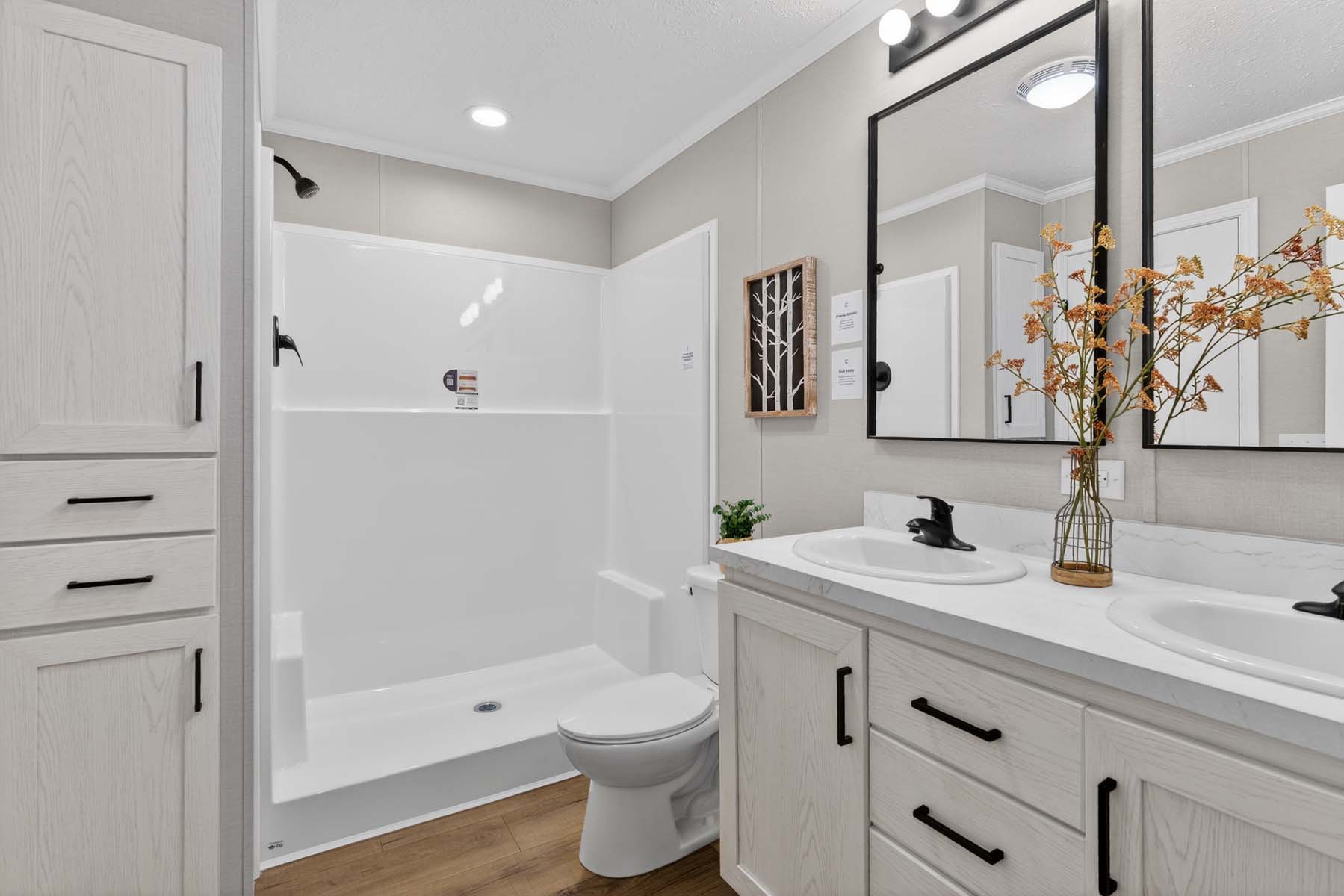 112-paramount-1676h32107-westbrook-primary-bath-1