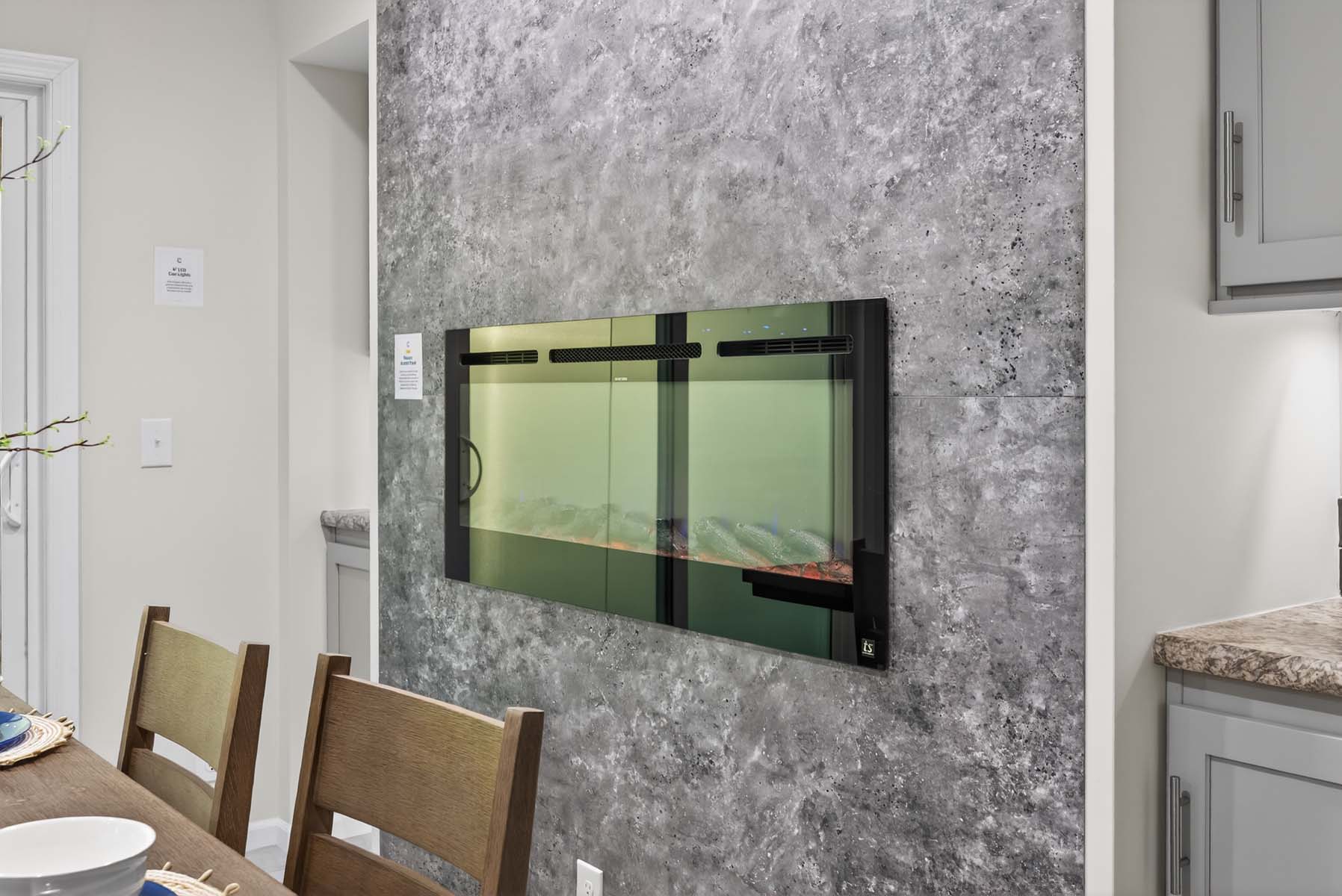 112-paramount-3260h32394-odyssey-dining-area-3